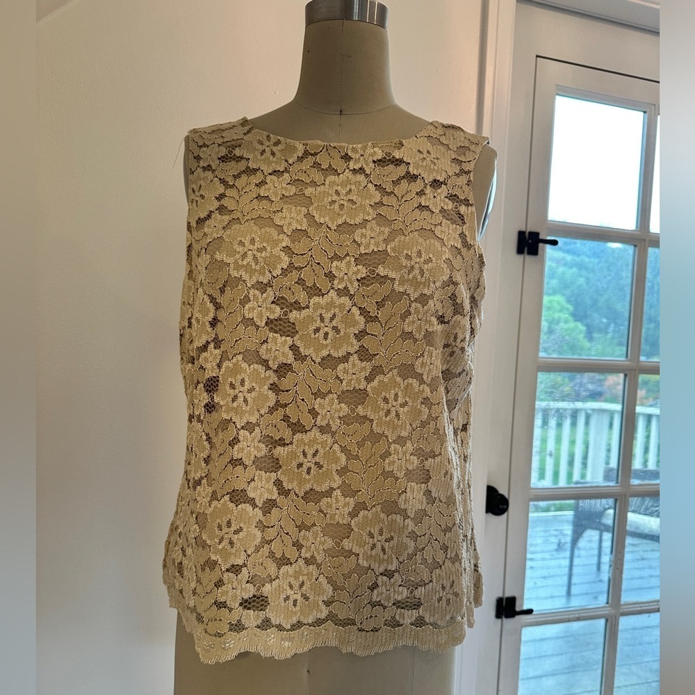 Jones New York lace blouse - Picture 7 of 7